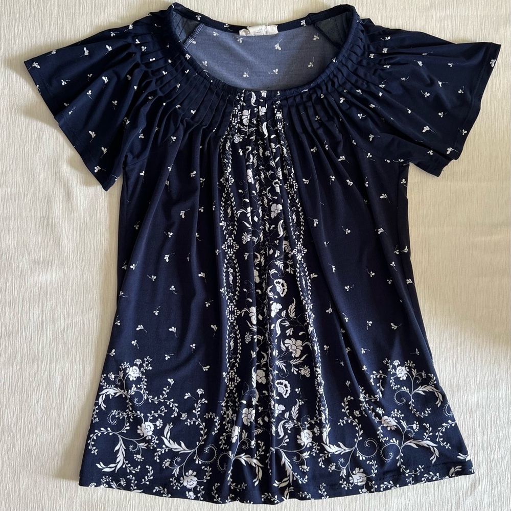 Style & Co Pleated Floral Blue/White Top Small